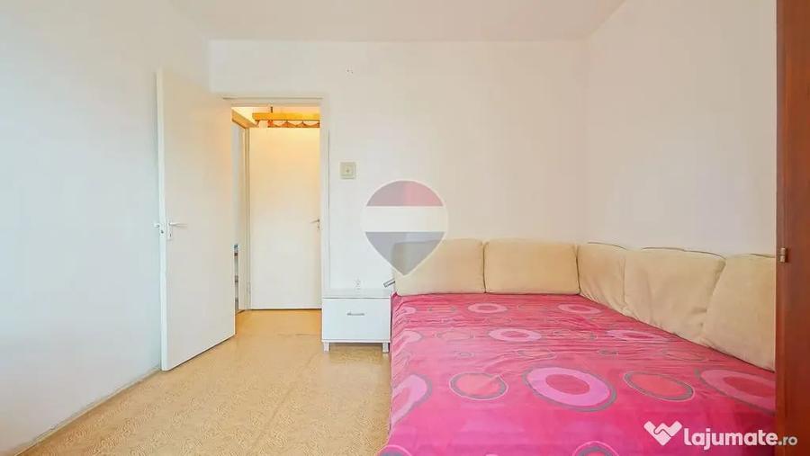 Apartament cu 2 camere semidecomandat în Est