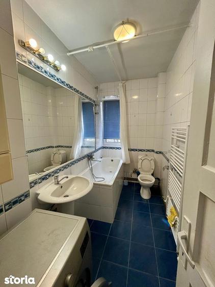 Apartament cu 3 camere decomandat în Republicii