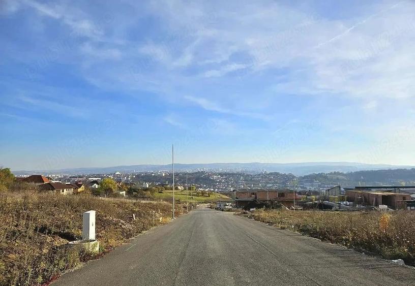 Teren de 430 mp, în Central