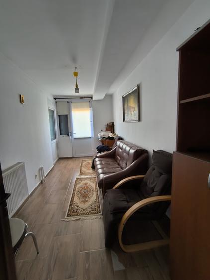Casă cu 6 camere cu Teren 200 Mp în Lunca Cetățuii