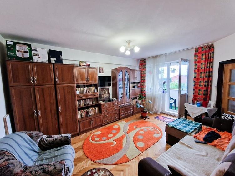Apartament cu 2 camere decomandat în Zorilor