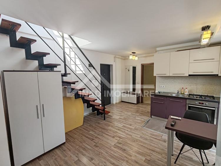 Apartament cu 3 camere semidecomandat, mobilat în Zorilor