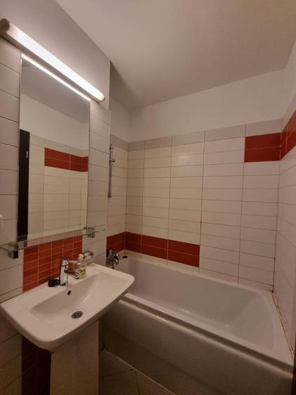 Apartament cu 2 camere semidecomandat, mobilat în Unirii