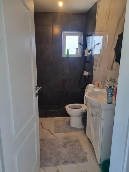Casă cu 4 camere cu Teren 300 Mp în Exterior Vest