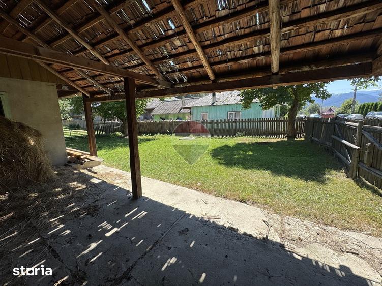 Casă cu 2 camere cu Teren 5417 Mp în Borca