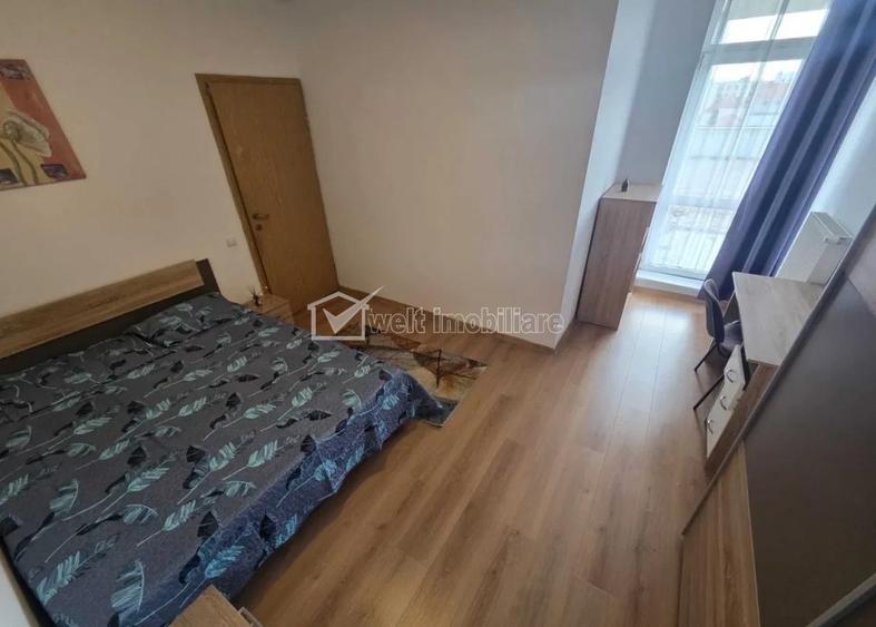 Apartament cu 4 camere semidecomandat în Central