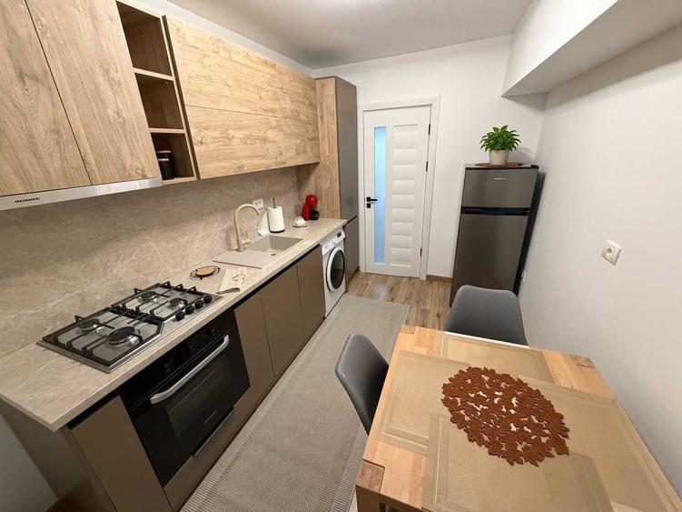 Apartament cu 3 camere decomandat în Hârșova