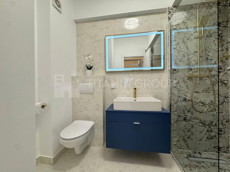 Apartament cu 3 camere decomandat, mobilat în Tractorul