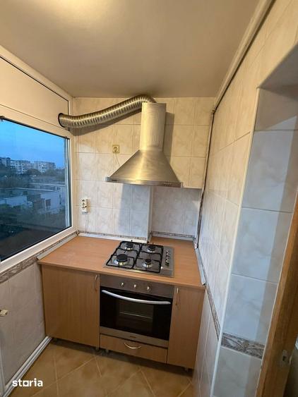 Apartament cu 3 camere în Berceni