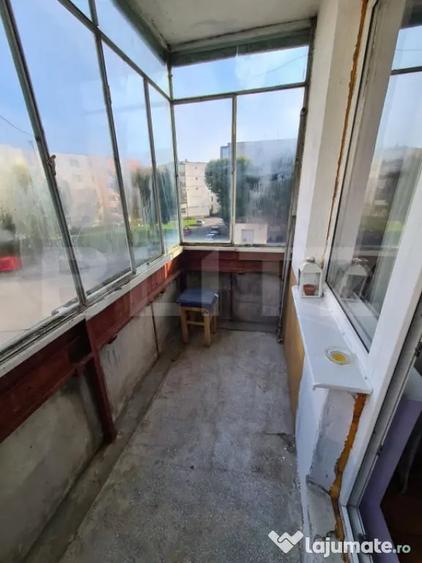 Garsonieră decomandată în Tudor