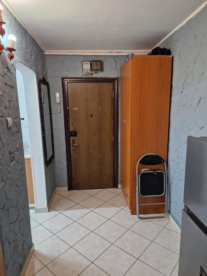 Inchiriez garsoniera comfort 1 aflata la parterul unui bloc de 4 etaje ,35 mp,situata pe bulevardul 1DECEMBRIE 1918 nr.38 sector Bucuresti. - 5