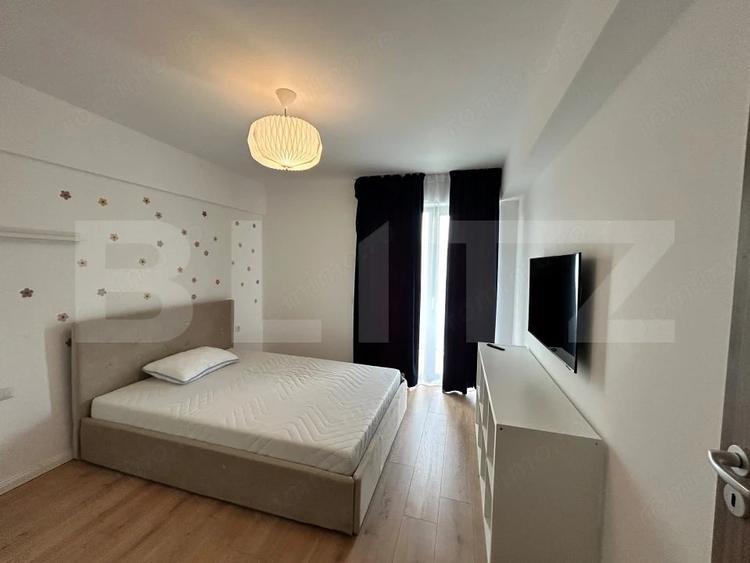 Apartament cu 3 camere semidecomandat în Central