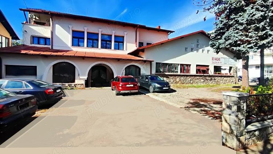 Spațiu comercial, de 1,043 mp, în Ultracentral