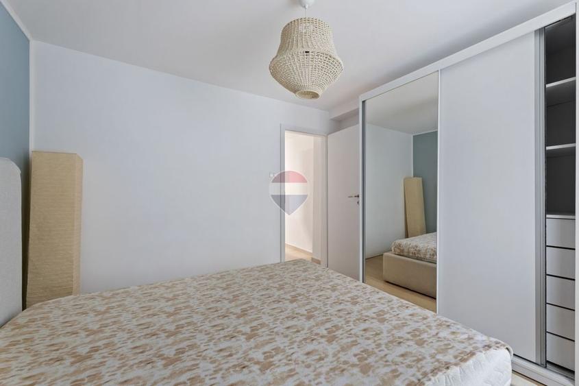 Apartament cu 2 camere semidecomandat, mobilat în Podgoria
