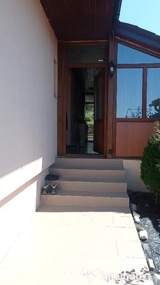 Casă cu 4 camere în Criș