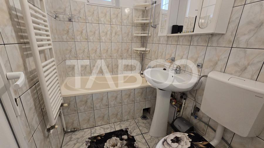 Apartament cu 2 camere semidecomandat, mobilat în Mihai Viteazul
