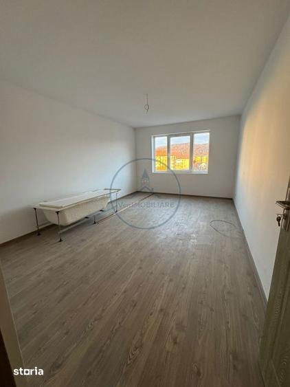 Apartament 2 camere, decomandat, etaj 4/4 , zona SENS - 3