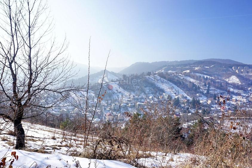 Teren Construcții intravilan de 1009 mp, în Drumul Poienii