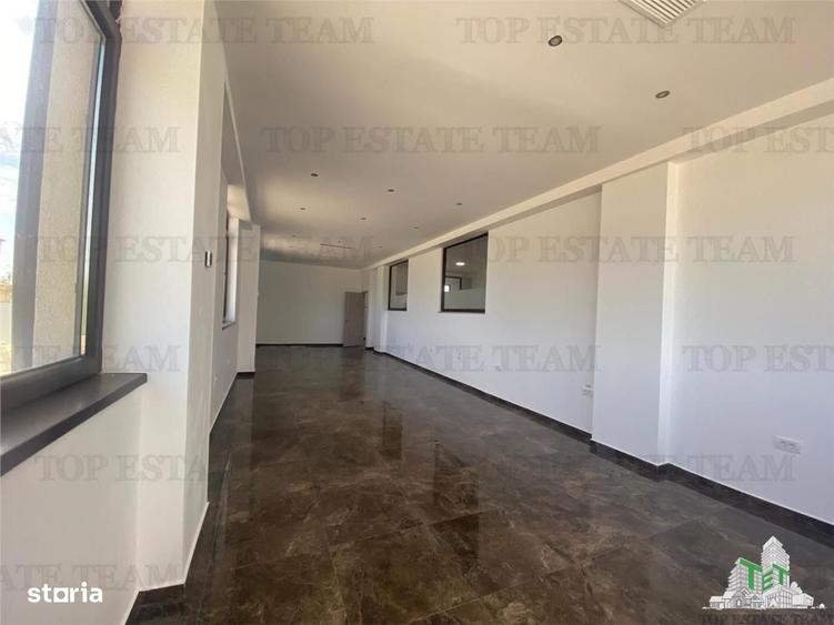 Spațiu comercial, de 65 mp, în Central