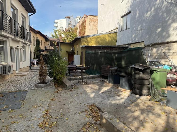 Casă cu 3 camere cu Teren 107 Mp în Cotroceni