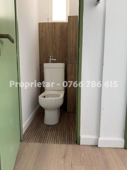 Apartament cu 4 camere semidecomandat în Unirii