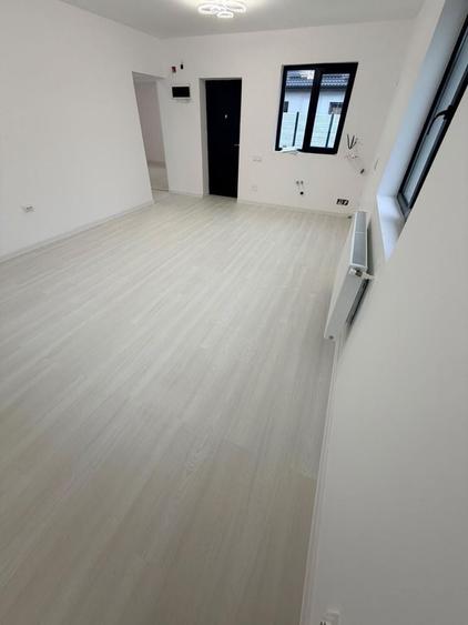Casă cu 3 camere în Afumați