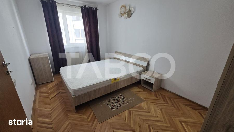 Apartament cu 3 camere decomandat, mobilat în Central
