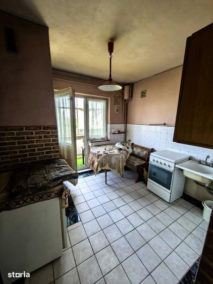 Apartament cu 2 camere decomandat în Florilor
