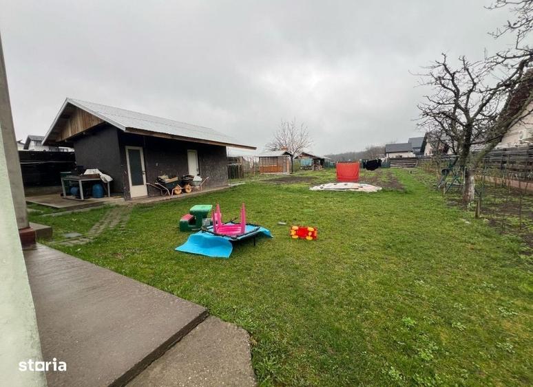 Casă cu 4 camere în Valea Ursului