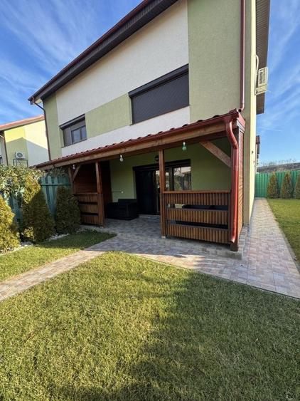 Casă cu 4 camere cu Teren 300 Mp în Central