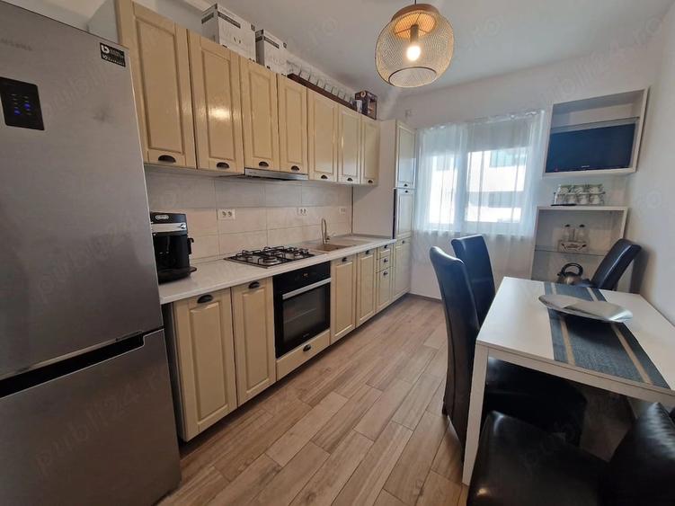 Apartament cu 3 camere decomandat în Lăpuș Argeș