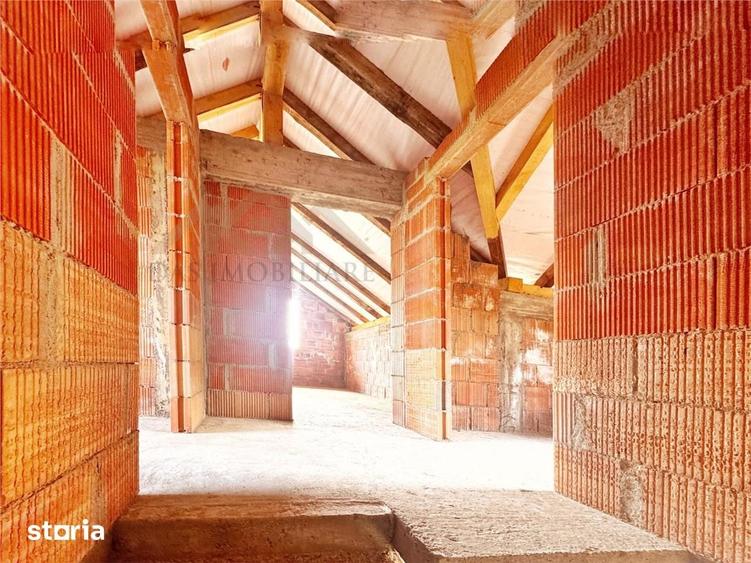 Casă cu 3 camere cu Teren 260 Mp în Recea