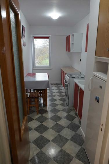 Apartament cu 2 camere decomandat în Sud