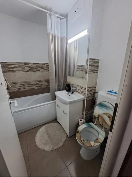 Garsonieră decomandată în Confecții