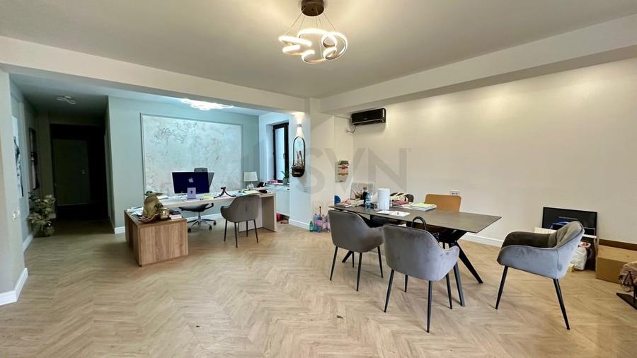 Penthouse cu 4 camere decomandat, mobilat în Kiseleff