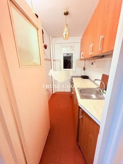 Apartament cu 2 camere decomandat în Polonă