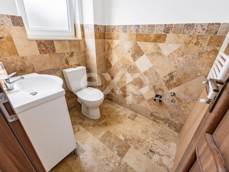 Casă cu 4 camere cu Canalizare în Giroc
