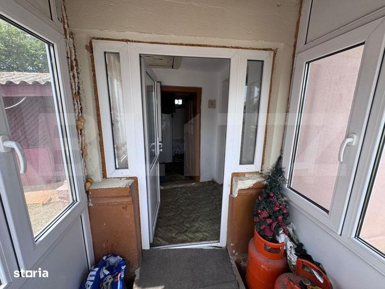 Casă cu 4 camere în Mânăstioara