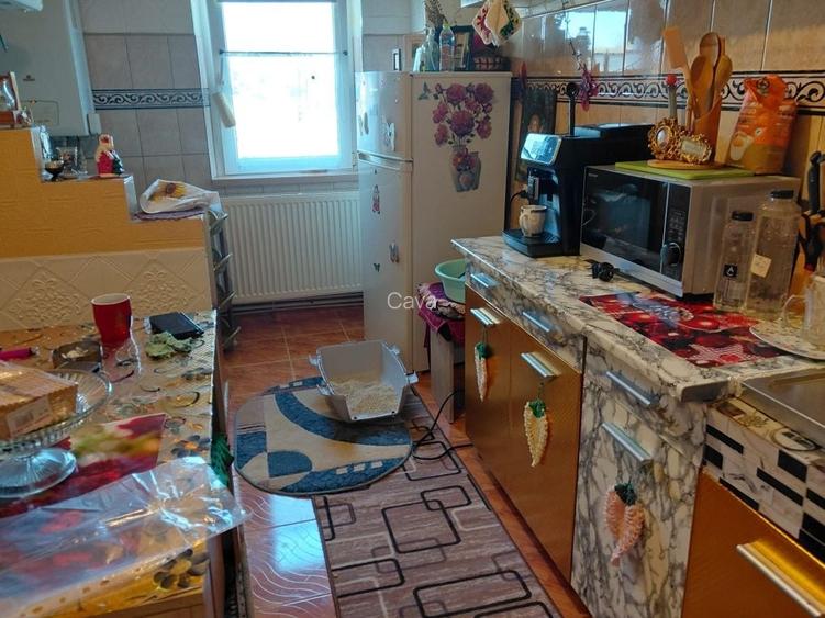 Inchiriez apartament doua camere