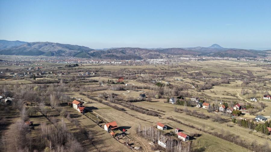 Teren Construcții intravilan de 4043 mp, în Predeluț
