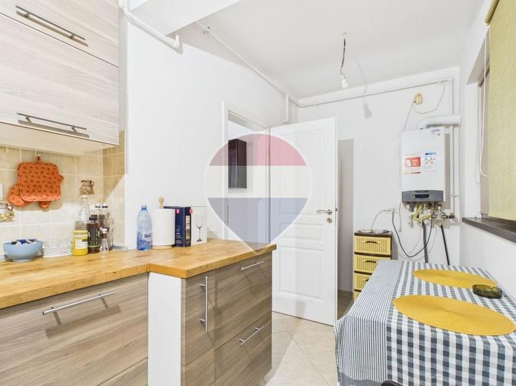 Apartament cu 2 camere semidecomandat, mobilat în Vest