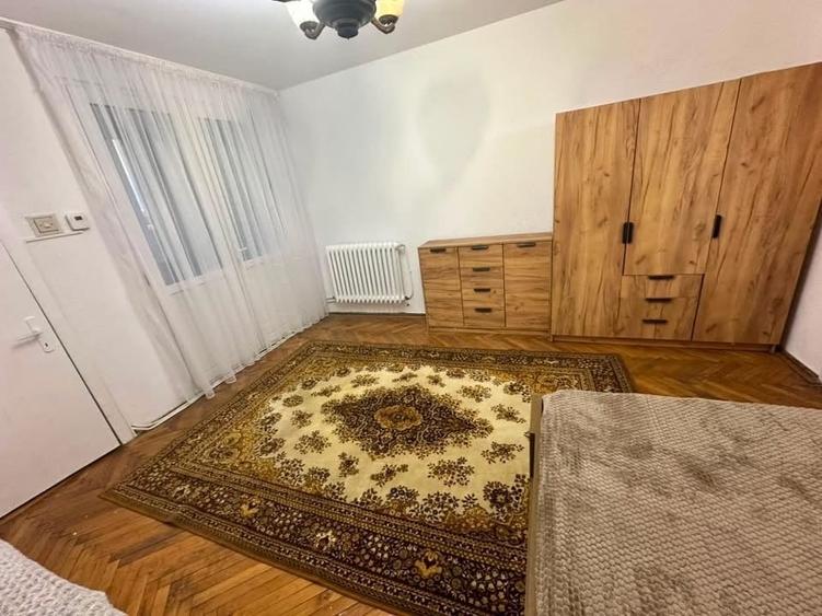 Garsonieră decomandată în Central