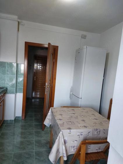 Apartament cu 2 camere semidecomandat în Sud