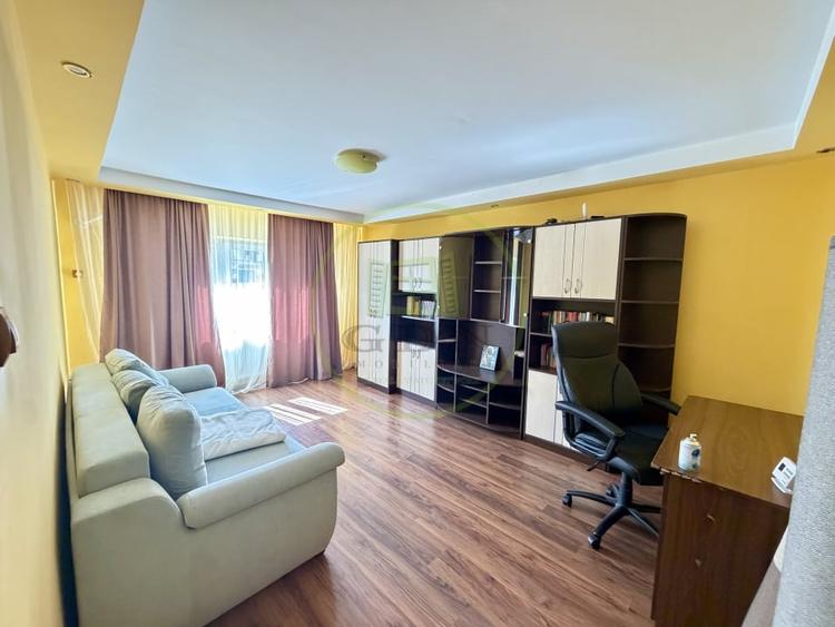 Apartament 2 camere, decomandat, 51.8 mp, cartier Rovine, zona Posta - 1