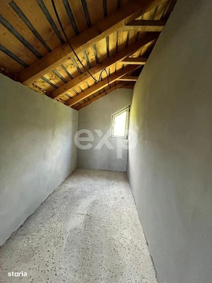 Casă cu 4 camere în Urleta