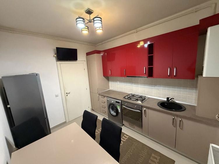 Apartament cu 3 camere decomandat în Chiajna