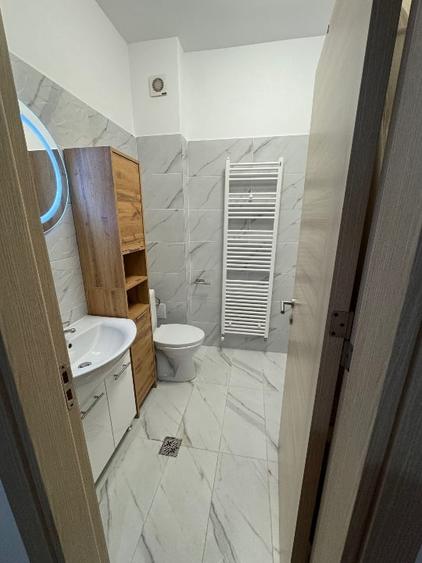 Apartament cu 2 camere decomandat, mobilat în Berceni