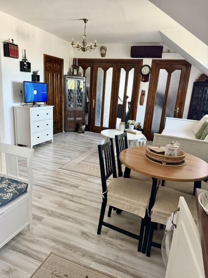 Apartament cu 3 camere decomandat în Bucium
