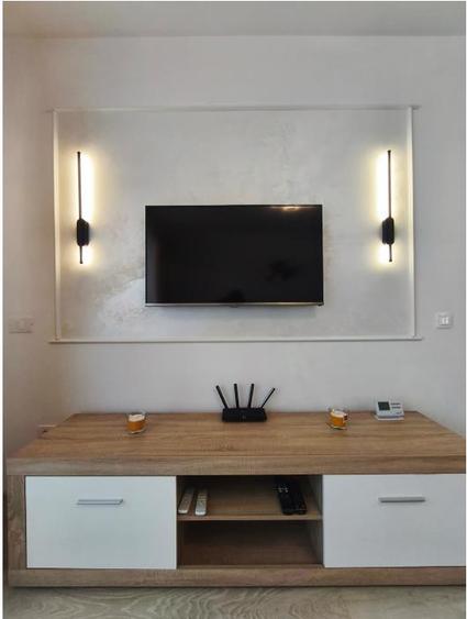 Apartament cu 2 camere semidecomandat, mobilat în Tractorul
