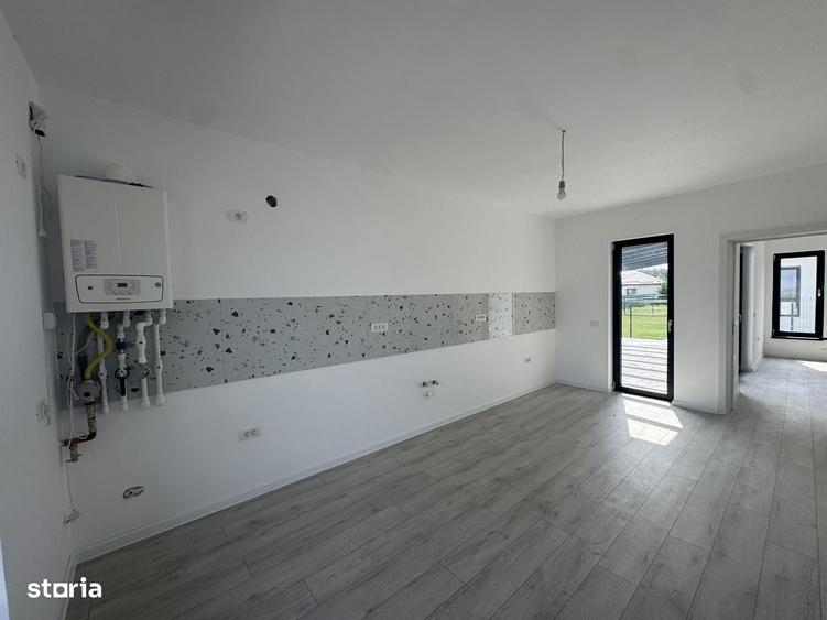 Casă cu 4 camere în Gulia